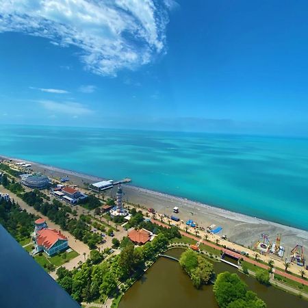 Orbi City Batumi Sea View Aparthotel Buitenkant foto