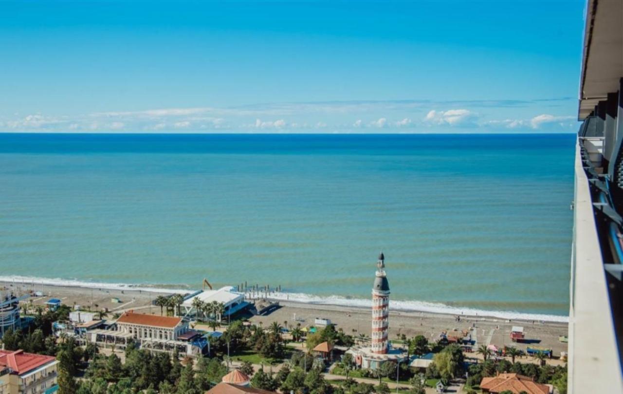 Orbi City Batumi Sea View Aparthotel Buitenkant foto