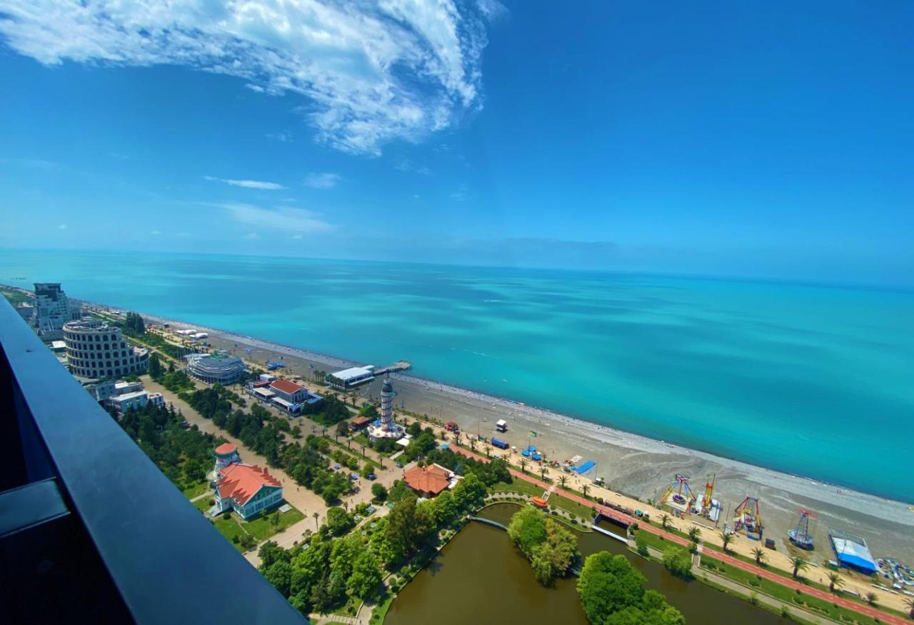 Orbi City Batumi Sea View Aparthotel Buitenkant foto